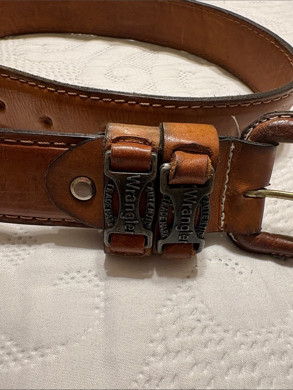 Wrangler Brown Leather Men's Belt with Branded Metal Buckle, size 32